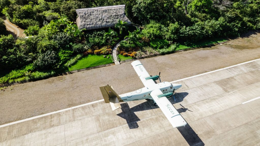 6 Islas Secas plane